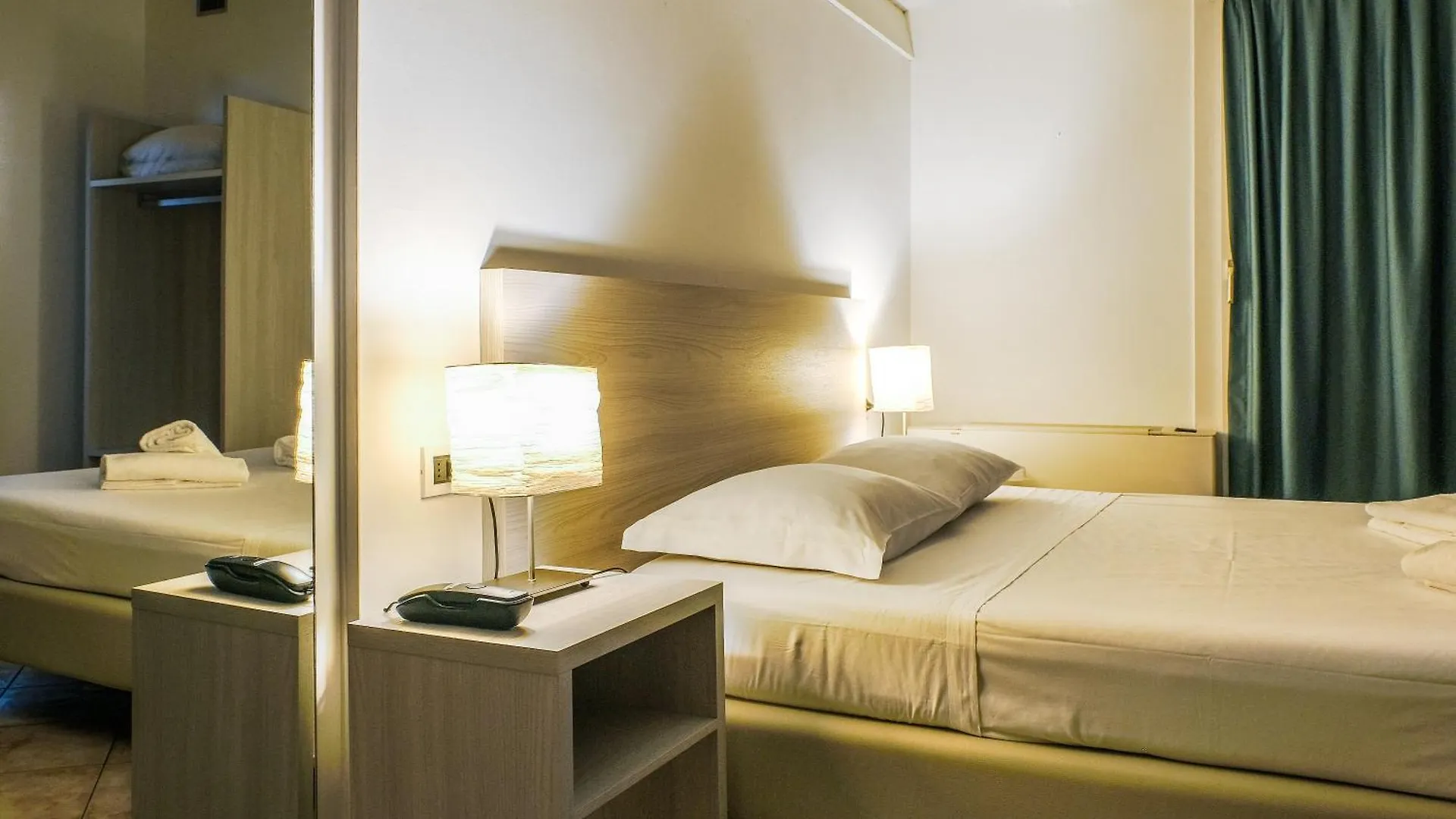 B&B Hotel Roy Silea 4*,
